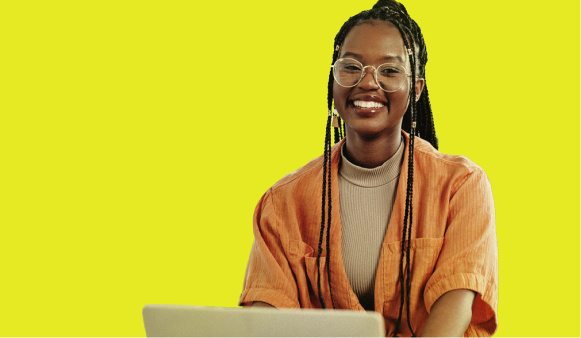 Smiling woman on the computer