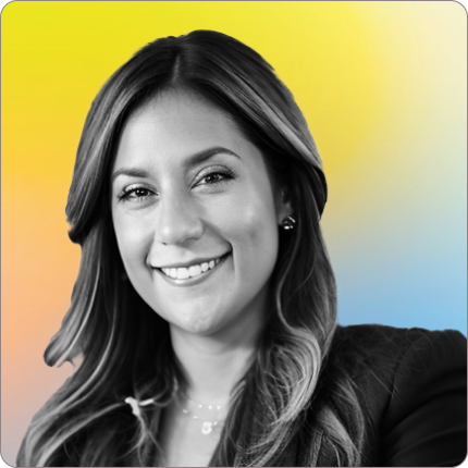 Headshot of Alexa Rivadeneira